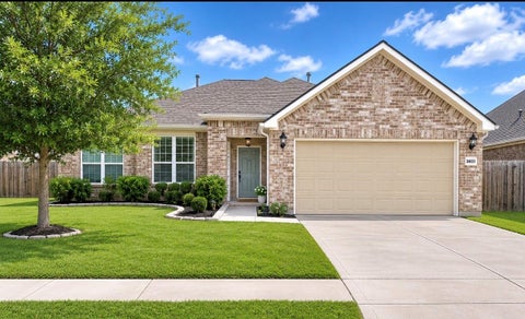 Homes For Sale - 24511 Emerald Pool Falls Drive<br/> Tomball, TX 77375