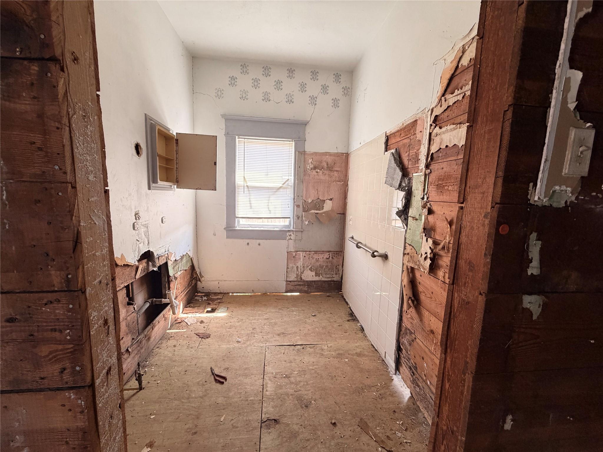 118 Van Molan Street