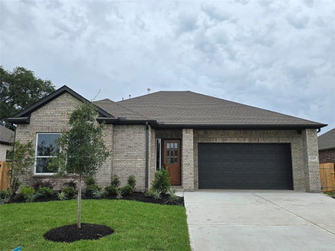 Homes For Sale - 1225 Friendship Trail<br/> Seabrook, TX 77586
