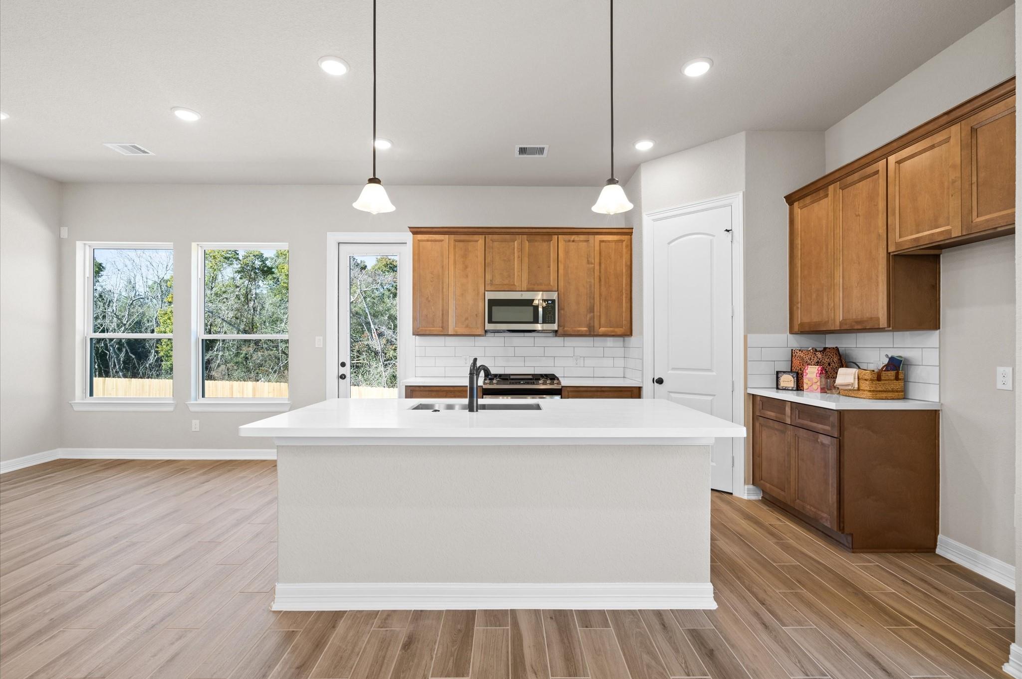 1225 Friendship Trail