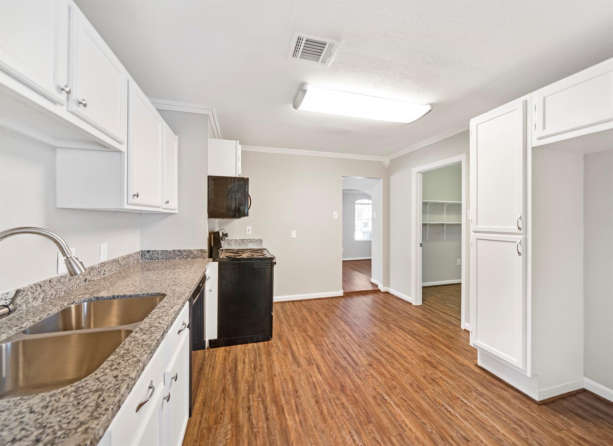 1411 Pleasantville Drive