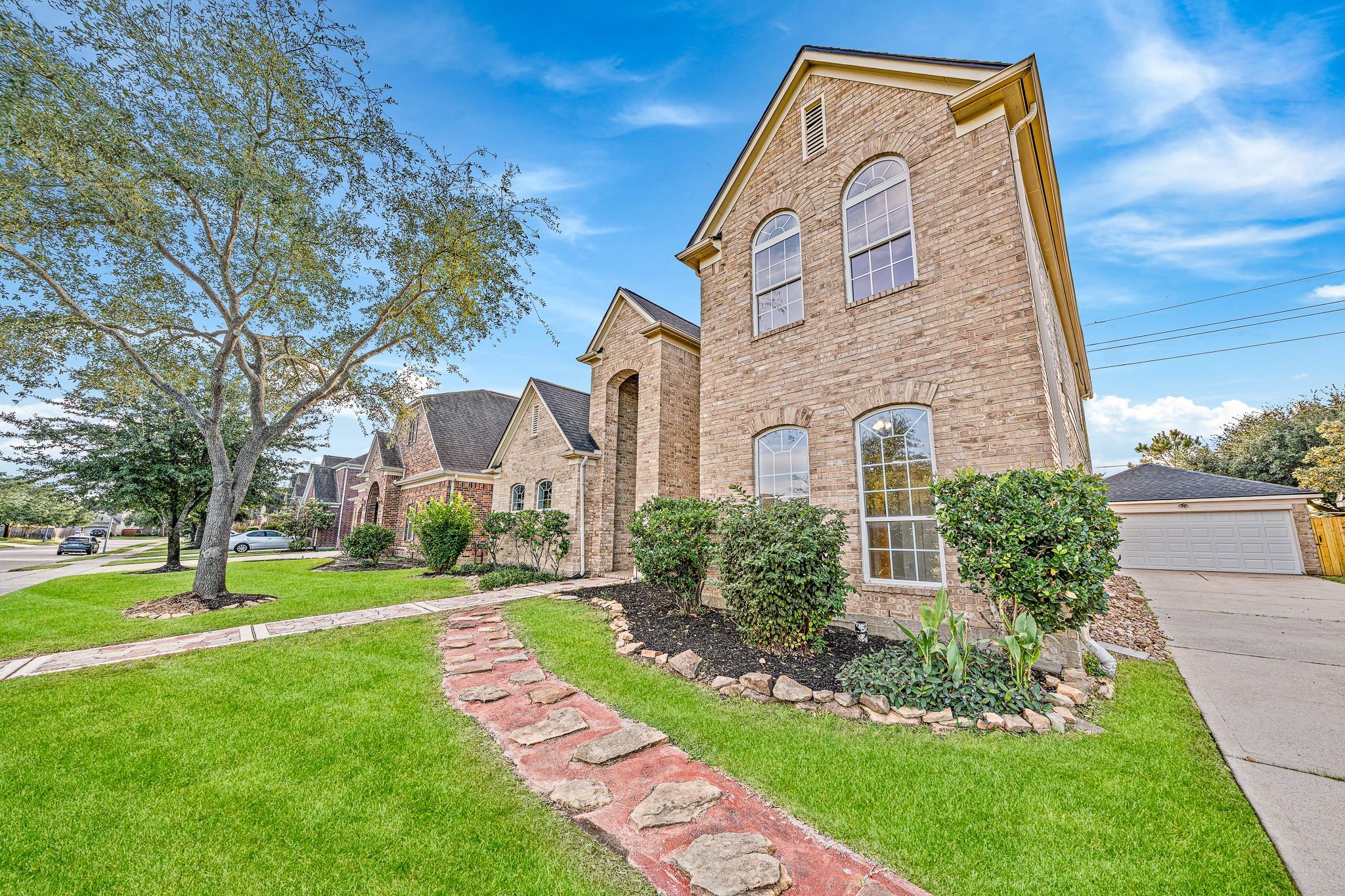 14511 Middle Bluff Trail