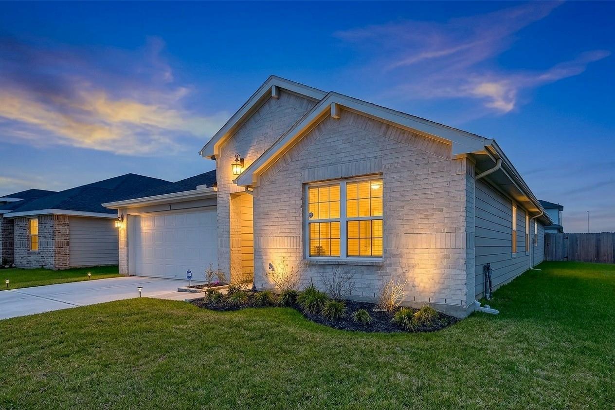 4320 Rustling Aspen Drive