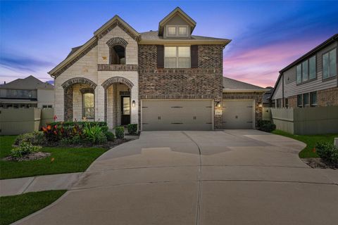 Photo of 17040 Shy Leaf Court, Conroe, TX 77385 (MLS # 84769614)