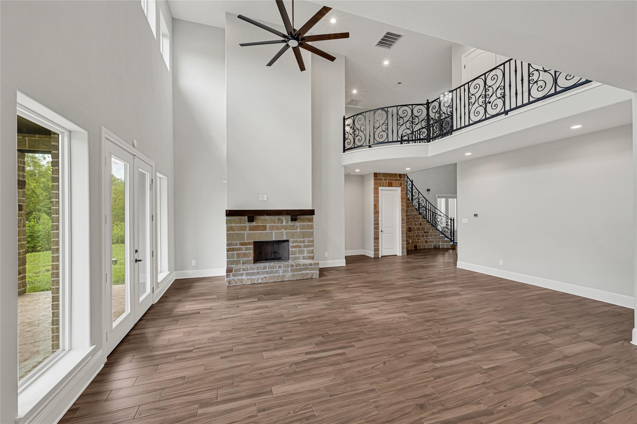 15410 Rosemary Lane