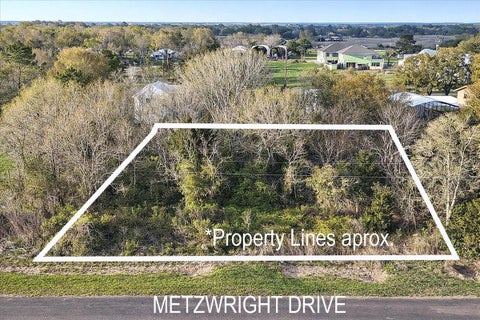Photo of 0 Metzwright Dr, Oak Island, TX 77514 (MLS # 28787739)