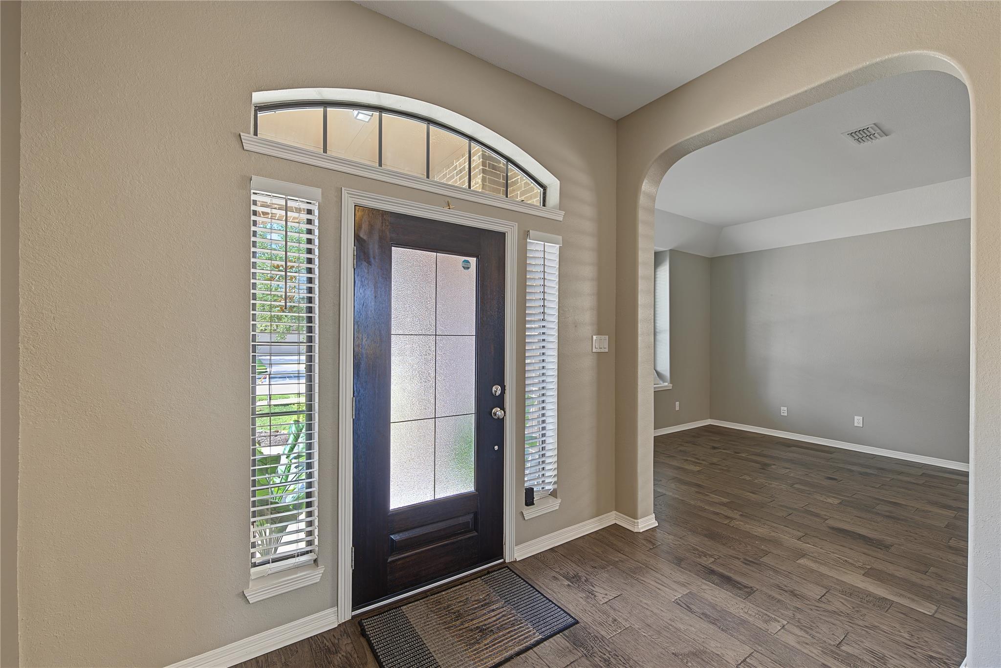 6723 Sotoria Lane