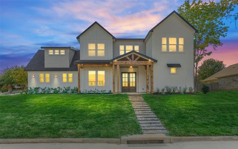 Photo of 3709 Oak Court, Montgomery, TX 77356 (MLS # 64082417)