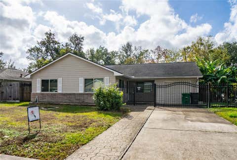 Photo of 4833 Hummingbird Street, Houston, TX 77035 (MLS # 73145152)