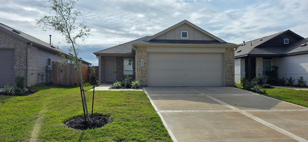 Photo of 14852 North Ascot Bend Cir, Conroe, TX 77306 (MLS # 71913545)