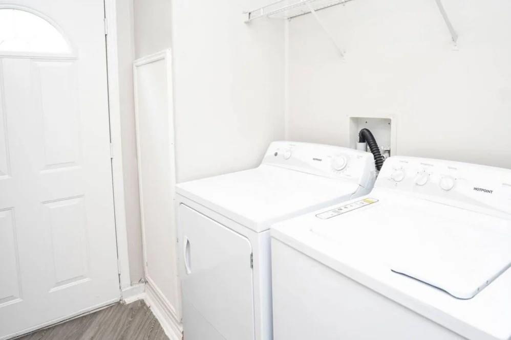 516 Stafford Spring Avenue 809