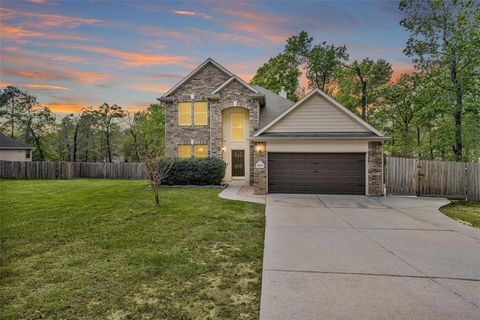 Photo of 10635 Forest Creek Drive, Conroe, TX 77318 (MLS # 96679549)
