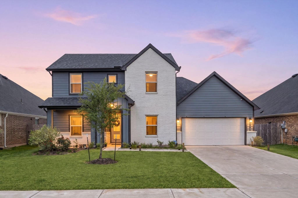 Photo of 31318 Hexan Heights Lane, Fulshear, TX 77423 (MLS # 58281590)