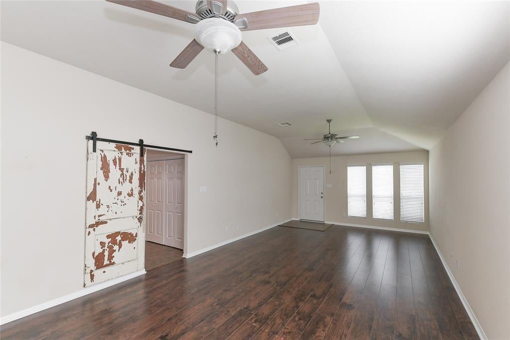 3354 View Valley Trail