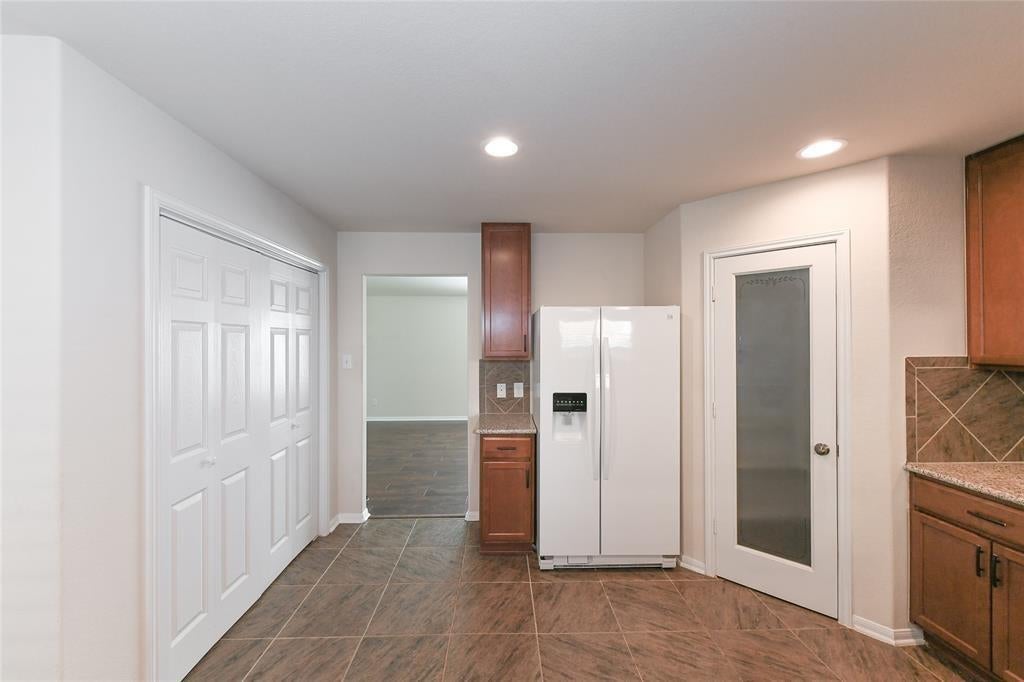 3354 View Valley Trail