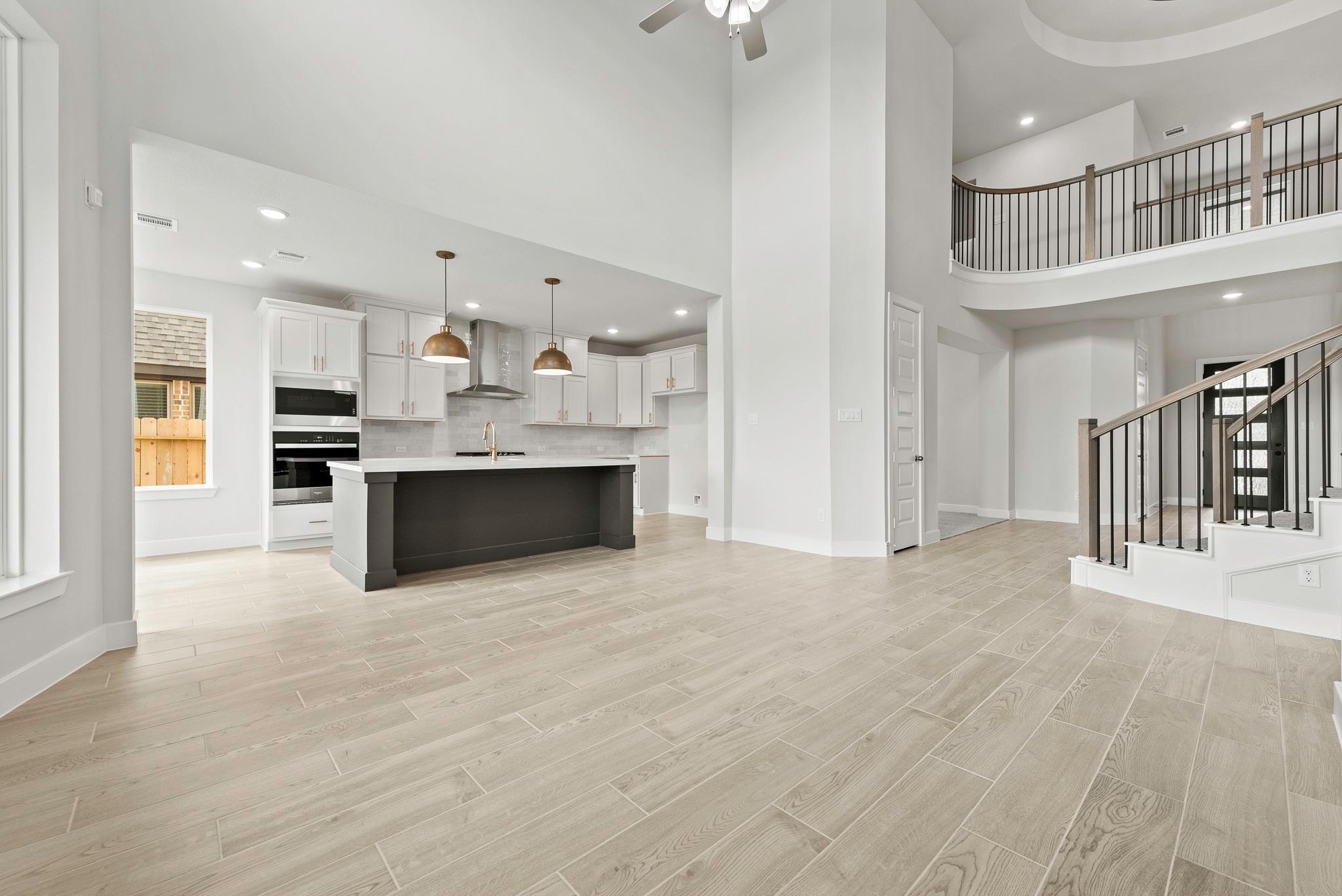 423 Mathis Lake Court
