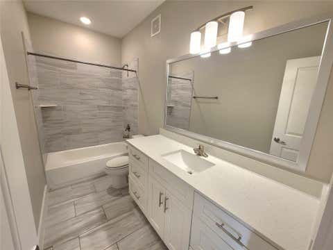 Photo of 1720 Crestdale Drive #1206, Houston, TX 77080 (MLS # 13750582)