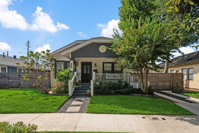 1006 W Temple Street Houston TX 77009