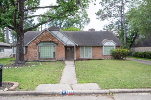 Photo of 5711 Olympia Fields Lane, Houston, TX 77069 (MLS # 58472237)