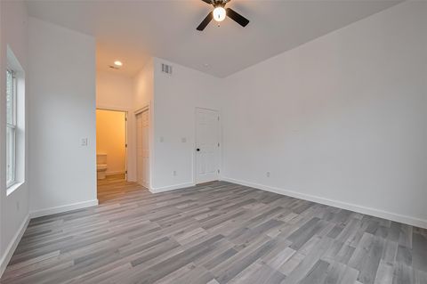 Tiny photo for 9007 Hilda Street, Houston, TX 77033 (MLS # 22562874)