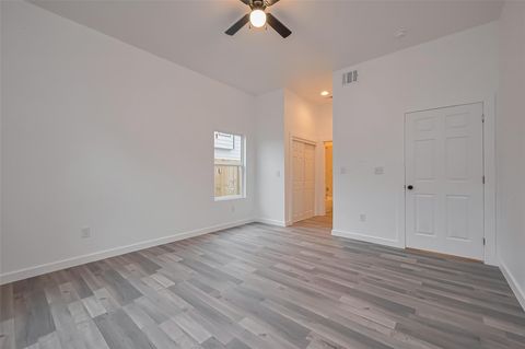 Tiny photo for 9007 Hilda Street, Houston, TX 77033 (MLS # 22562874)