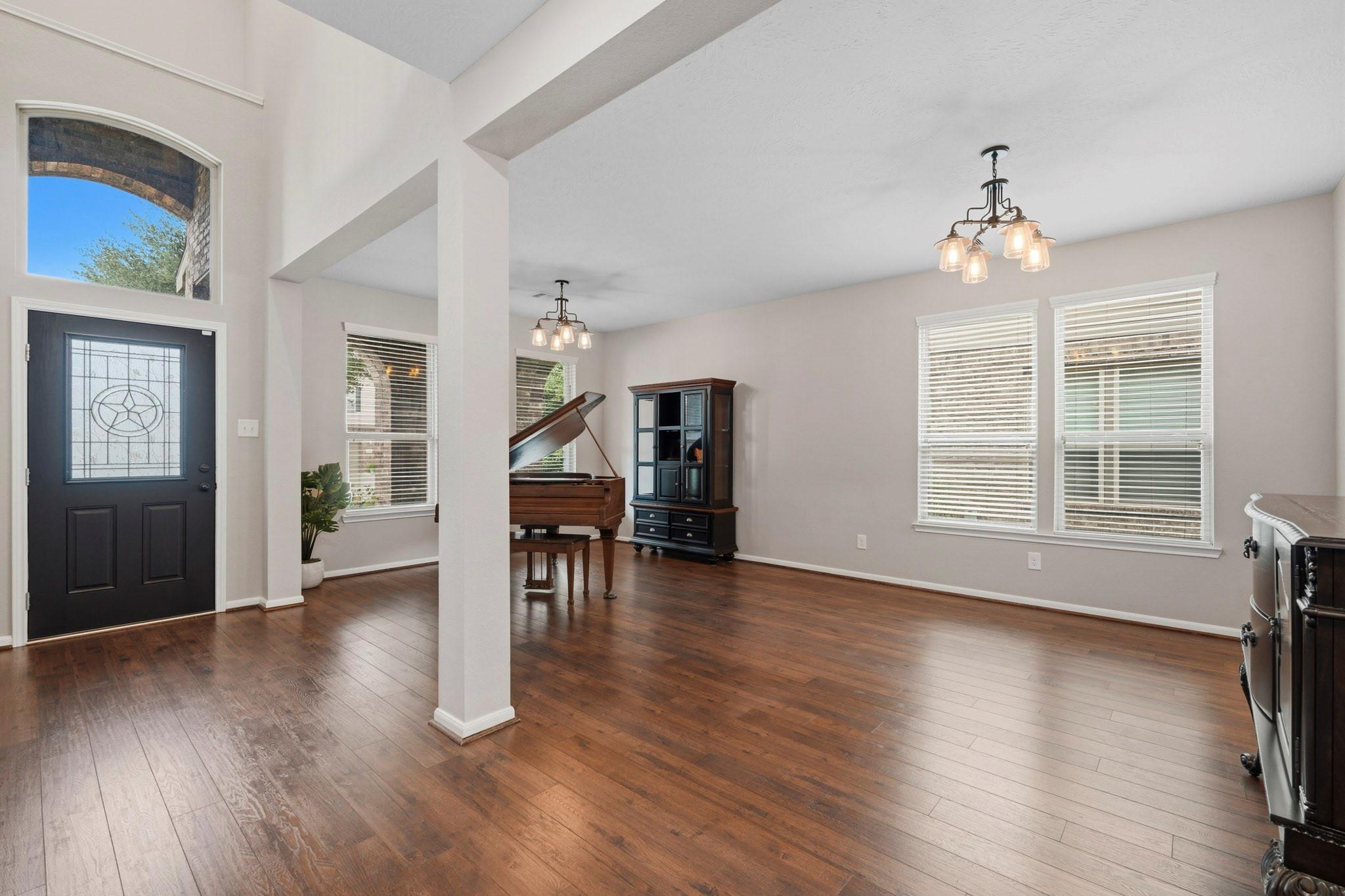 6014 Rivergrove Bend Drive