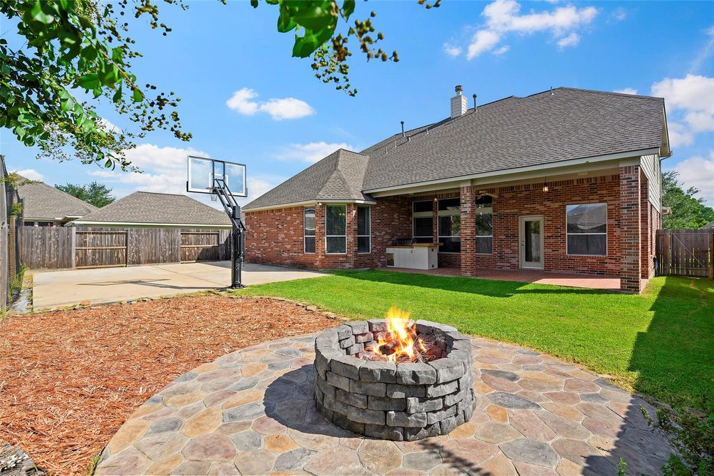 Photo of 22423 Wenbury Drive, Tomball, TX 77375 (MLS # 22883377)