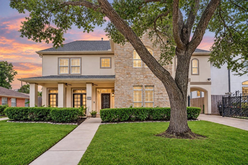 Photo of 4021 Glenshire Street, Houston, TX 77025 (MLS # 42629845)