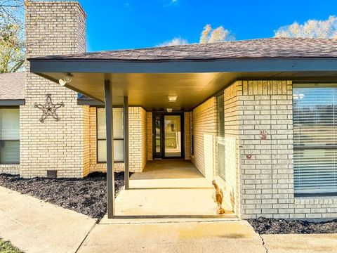 500 County Road 751 Donie TX 75838