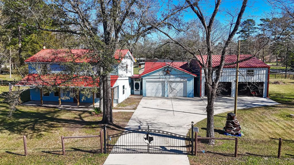 Photo of 25702 Parkway Drive, Huffman, TX 77336 (MLS # 49126666)