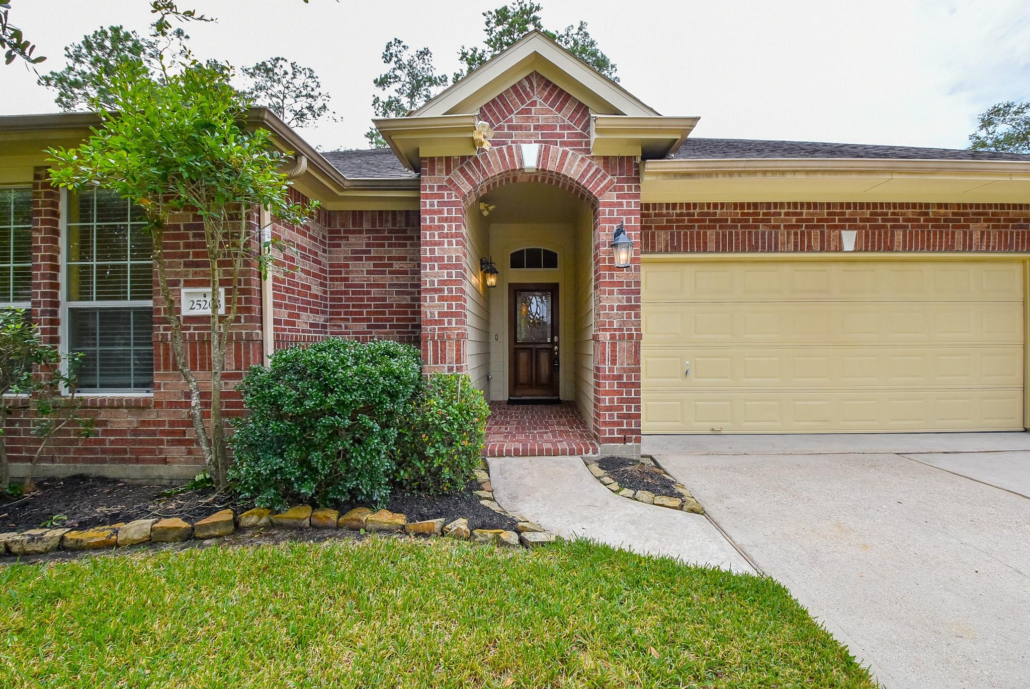 25203 Oak Villa Drive