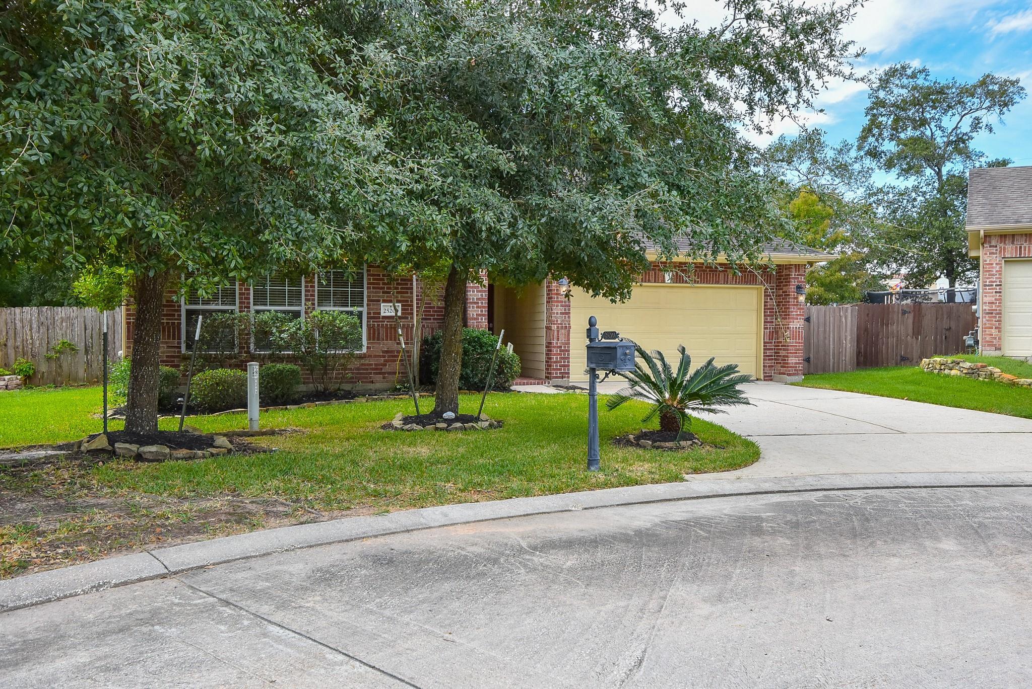 25203 Oak Villa Drive