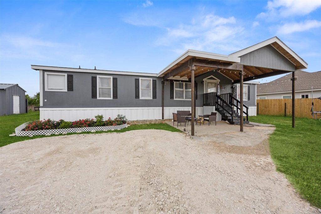 Photo of 1747 Road 5708, Cleveland, TX 77327 (MLS # 12914777)