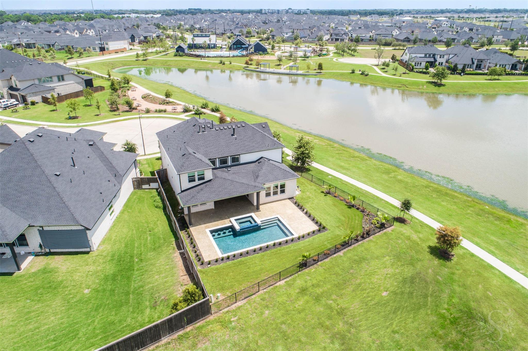 7526 Sunny Oak Lane