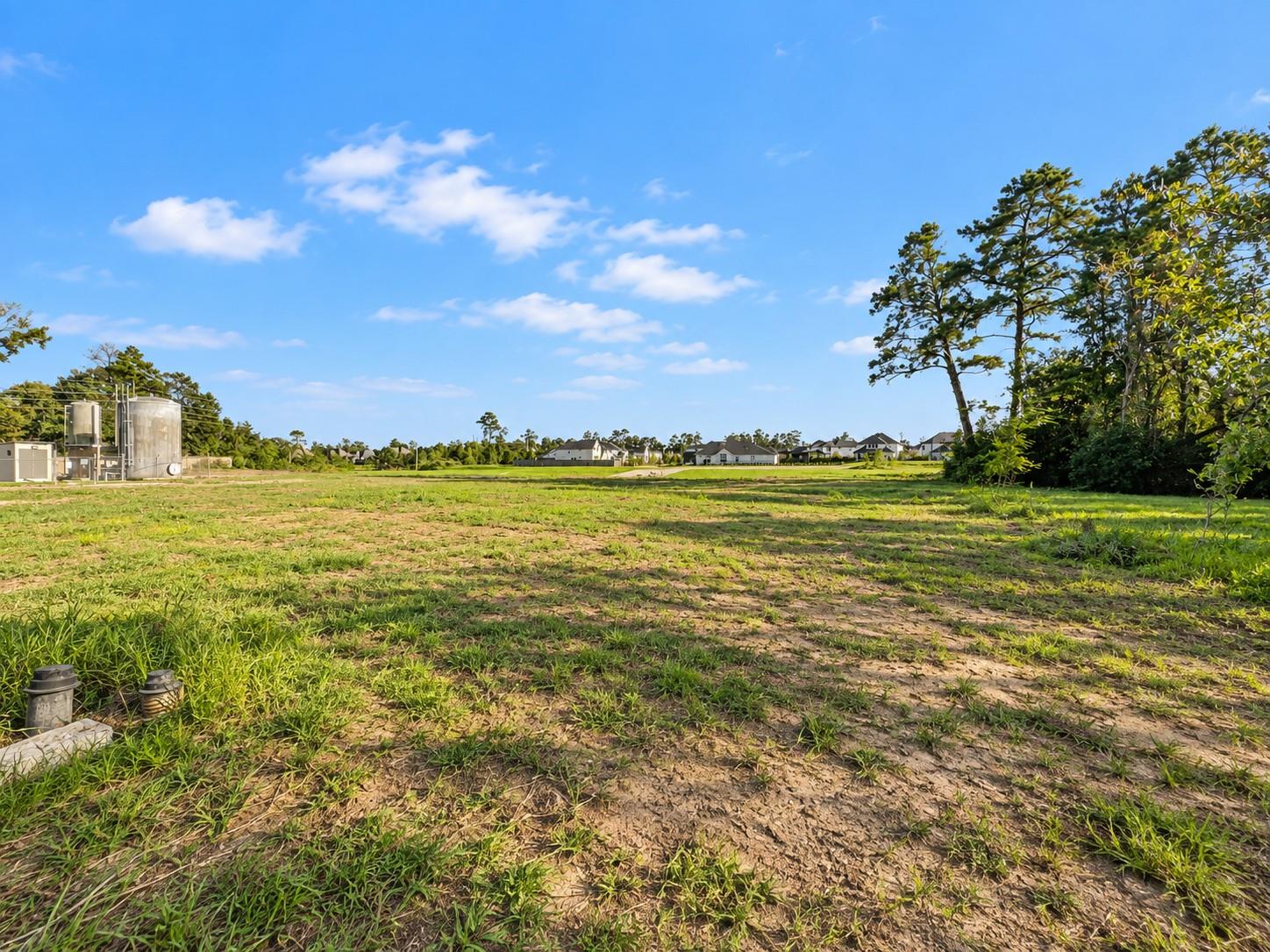 8111 Rolling Oaks Dr