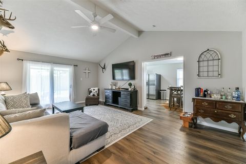 Photo of 9902 Wren Street, La Porte, TX 77571 (MLS # 74512482)