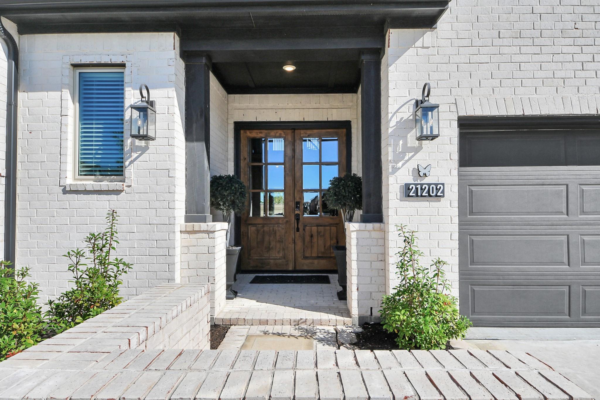 21202 Canada Thistle Place