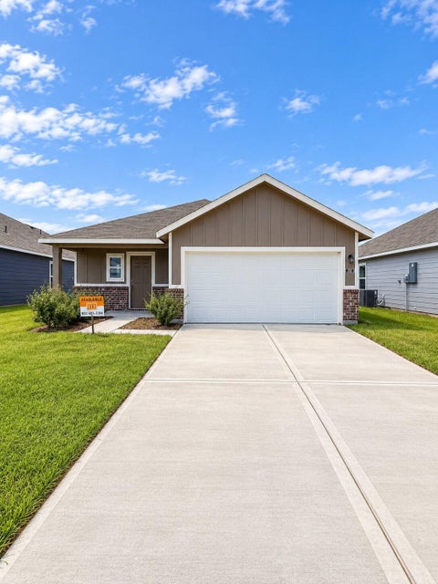 Photo of 507 Oak Chase Avenue, Dayton, TX 77535 (MLS # 22083183)