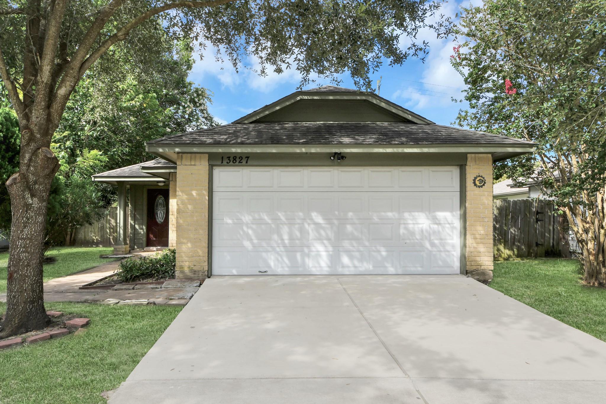 13827 Bay Gardens Drive