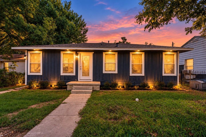 Photo 1 of 43 — 216 Eastway Street, Galena Park, TX 77547