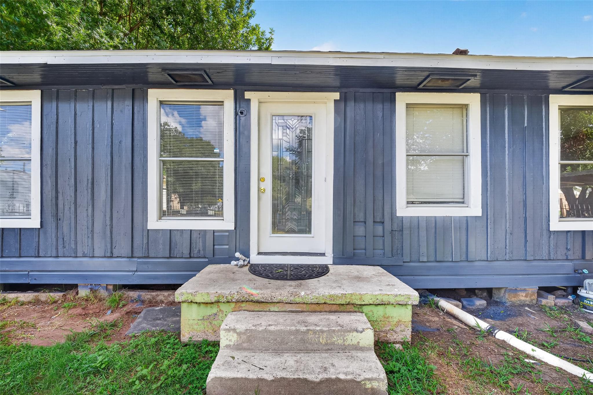 216 Eastway Street