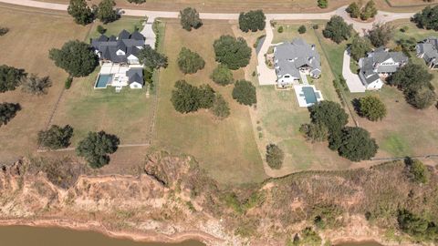 30958 Riverlake Road Fulshear TX 77441