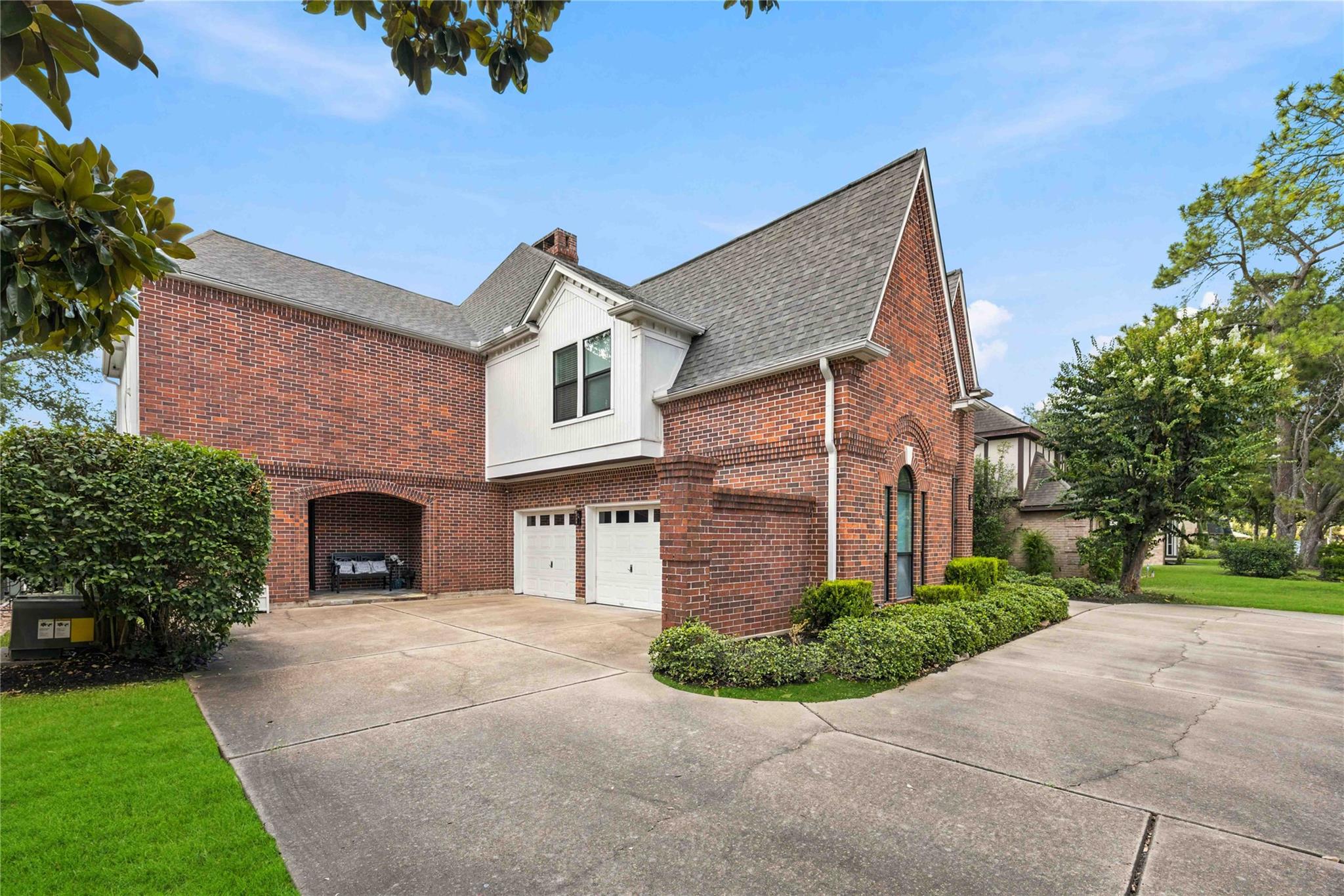 2718 Bermuda Dunes Drive