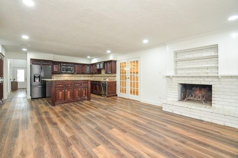 Tiny photo for 5519 Irish Hill Drive, Houston, TX 77053 (MLS # 43874148)
