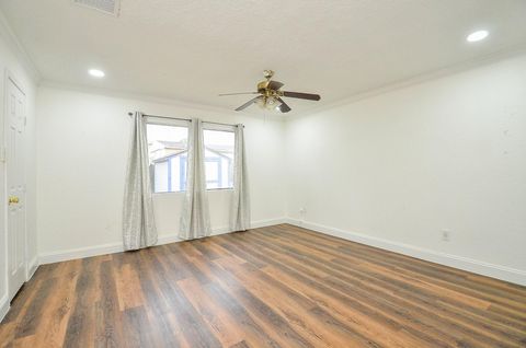 Tiny photo for 5519 Irish Hill Drive, Houston, TX 77053 (MLS # 43874148)