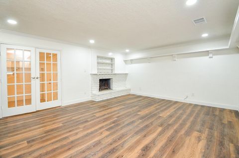 Tiny photo for 5519 Irish Hill Drive, Houston, TX 77053 (MLS # 43874148)