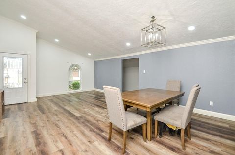 Tiny photo for 5519 Irish Hill Drive, Houston, TX 77053 (MLS # 43874148)