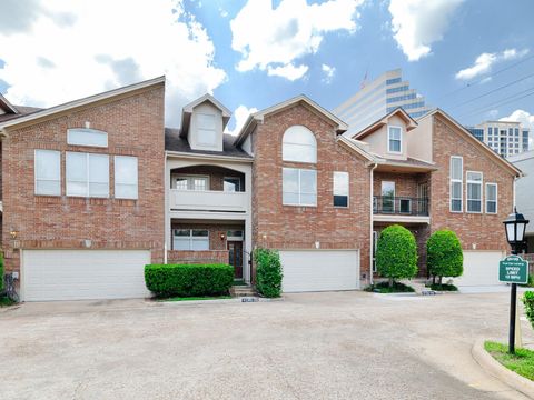 Photo of 4720 Post Oak Timber Dr #23, Houston, TX 77056 (MLS # 90178563)