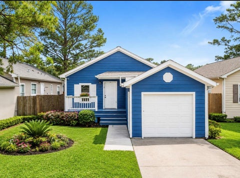Homes For Sale - 11938 Greenglen Drive<br/> Houston, TX 77044