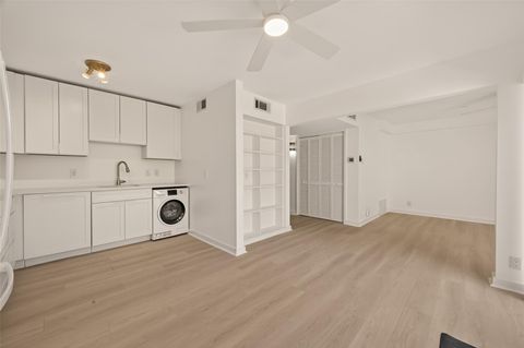 Tiny photo for 5115 Del Monte Drive #4/D, Houston, TX 77056 (MLS # 93664843)